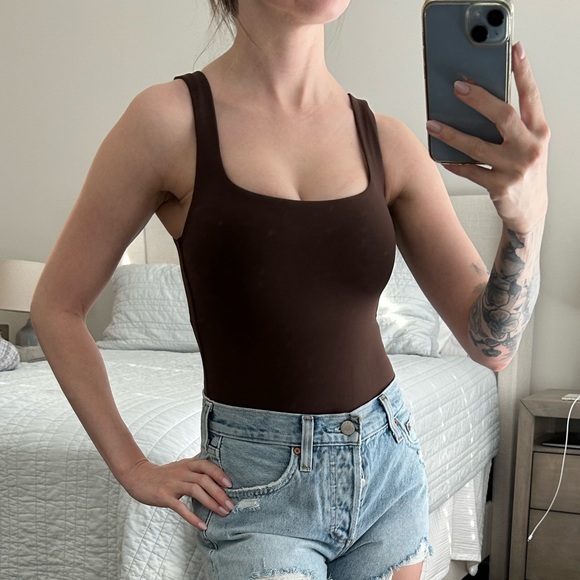 Aritzia Tops - Aritzia Contour Bodysuit